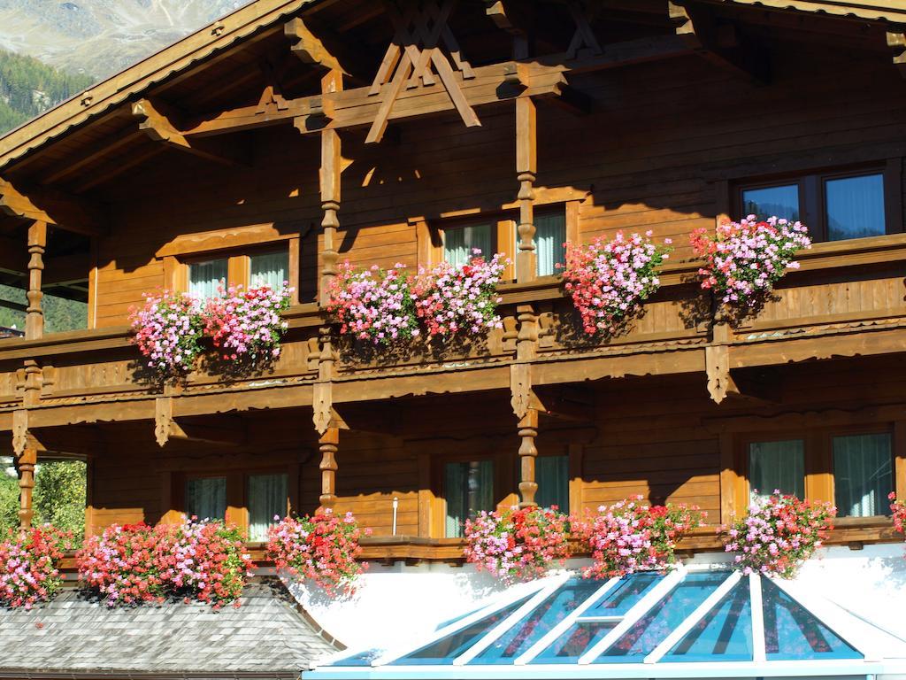 Haus Karin Hotel Solden Exterior photo
